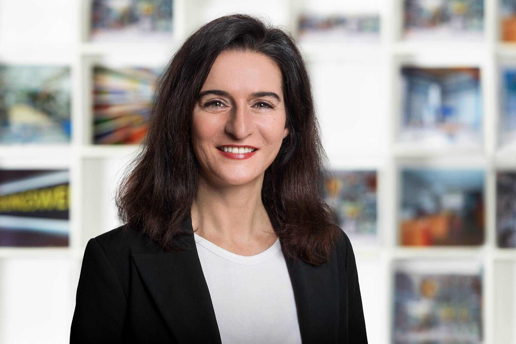 Dr. Christina Sinnecker 1960x1307 Dr. Christina Sinnecker ist Fachanwältin für Insolvenzrecht