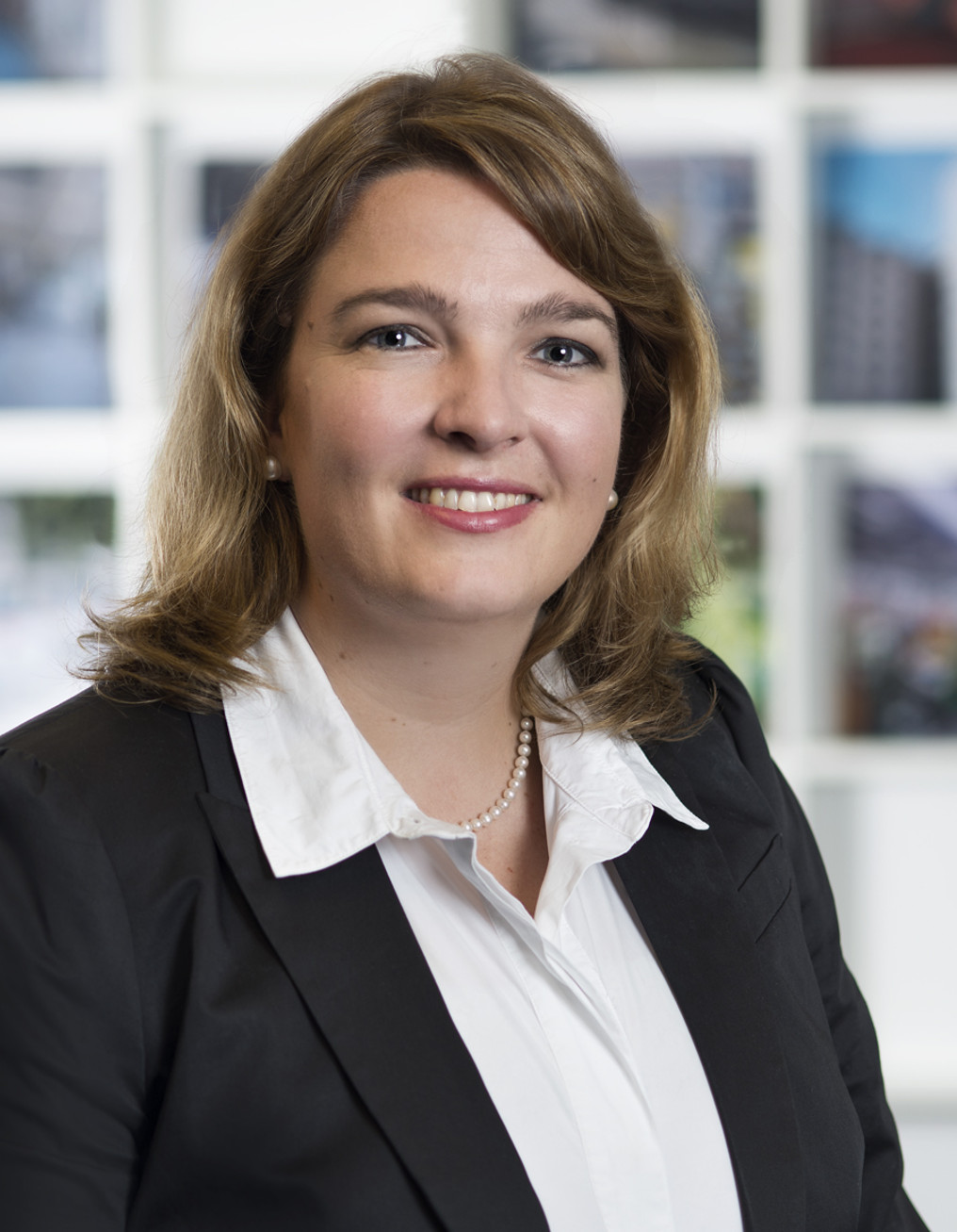 Schiebe-und-Collegen-Annemarie-Dhonau-portrait